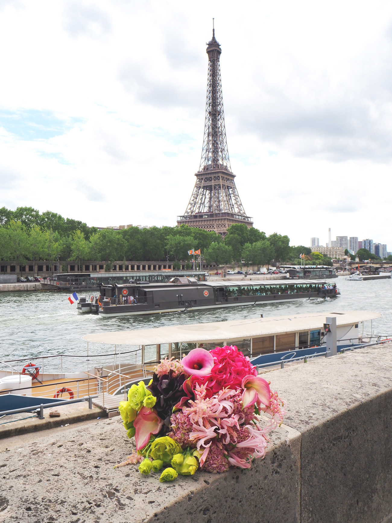 自然の「美」「力」「命」に感謝し、創造性あふれたデザインで人々の心に残る「花」づくり